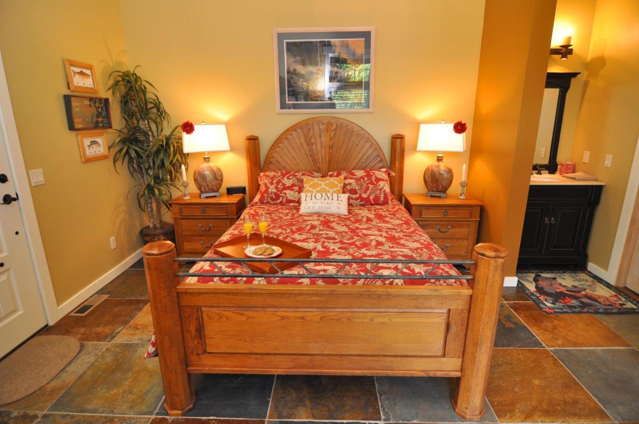 Lake'S Edge Tuscan Lodge Manson Rom bilde
